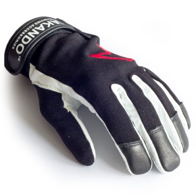Akando Classic Black Gloves – Terminal Sports Australia